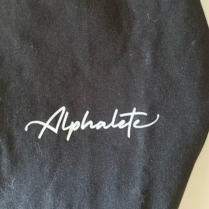 Alphalete black crop